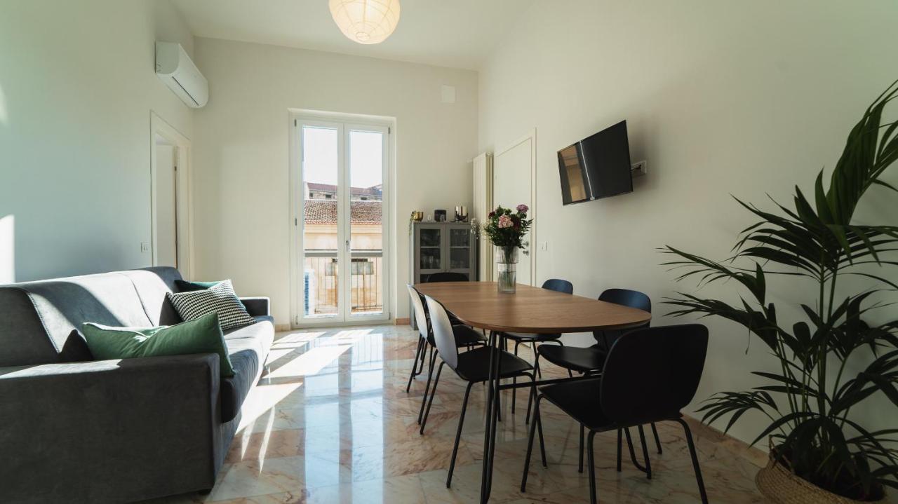 Zefiro Suites Палермо Екстериор снимка