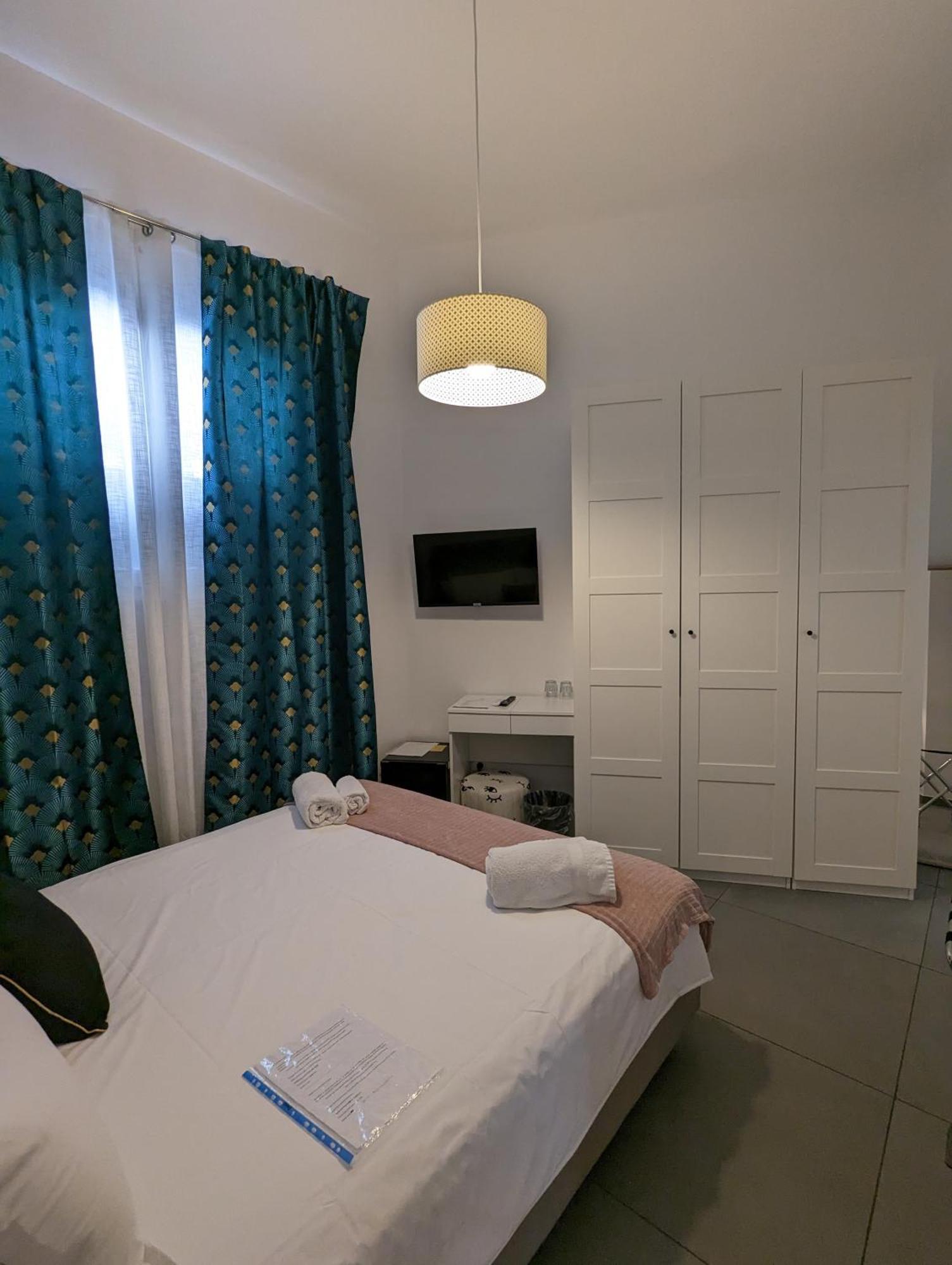Zefiro Suites Палермо Екстериор снимка